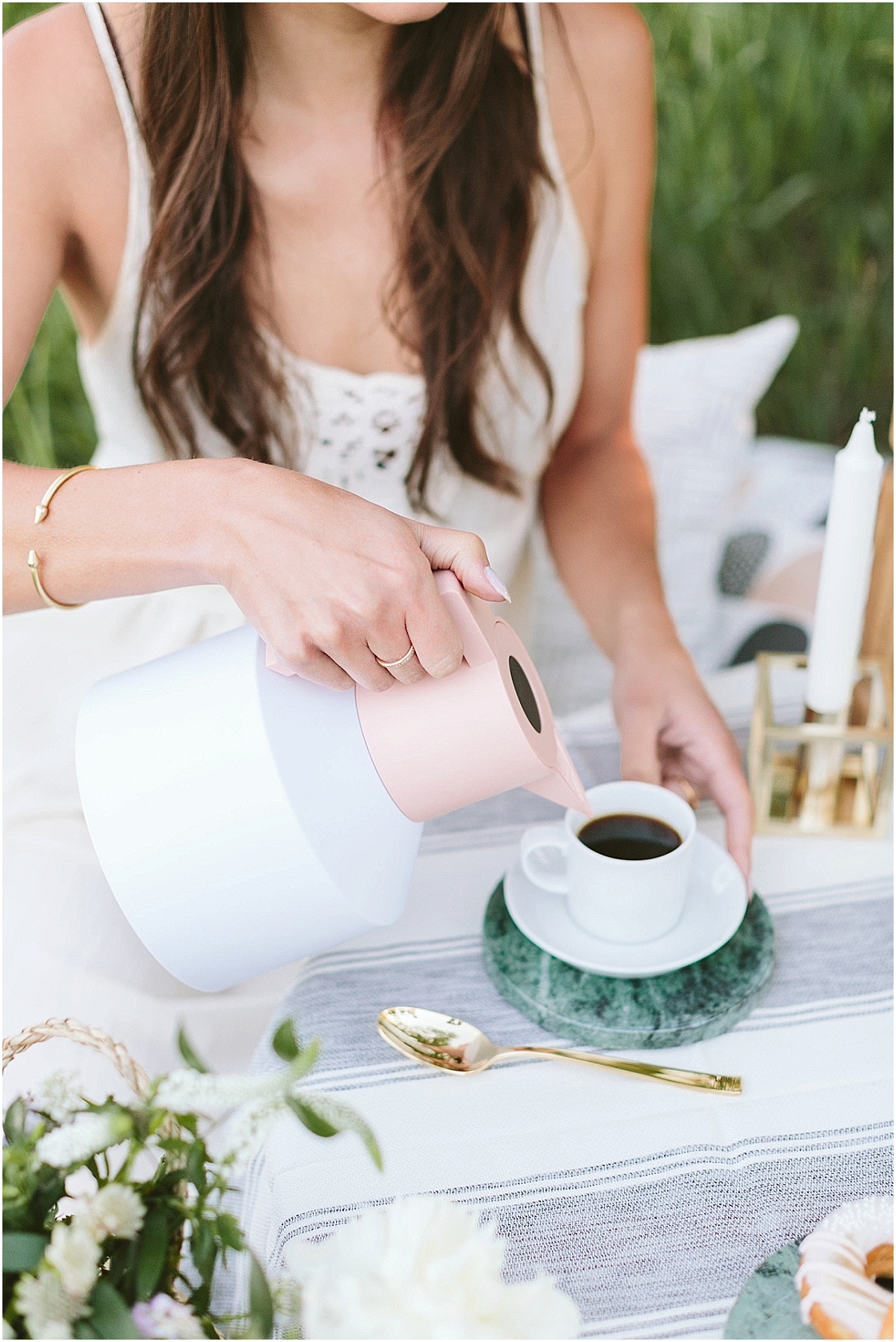 Scandinavian Tea | Genevieve Renee Photography | Elle Peters Design | Bridesmaids | Joy Wed blog | www.joy-wed.com