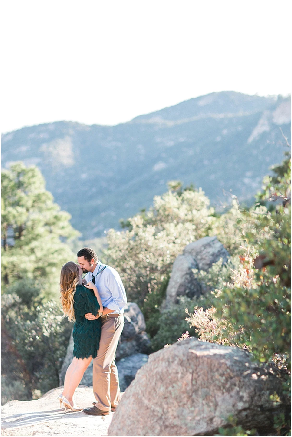 Retro Engagement Session | Arizona Photographer | Peaches & Twine Photography | Joy Wed blog | http://www.joy-wed.com