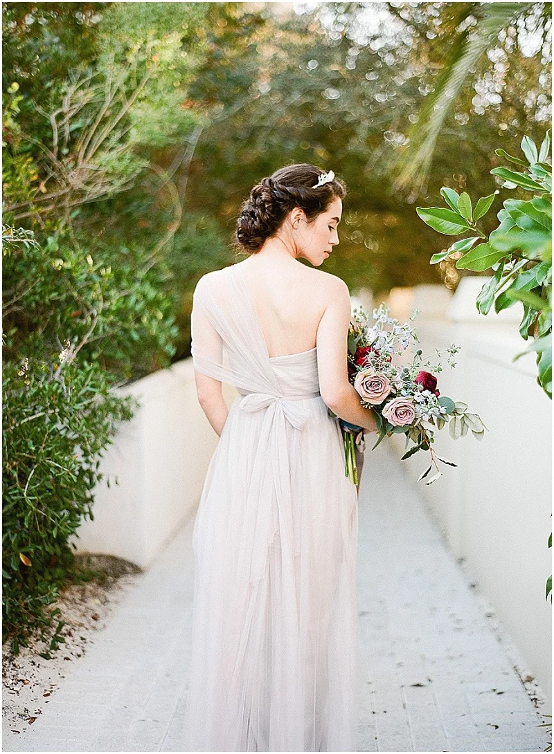 Seaside Wedding Inspiration | Courtney Woodham Photography | Joy Wed blog | http://www.joy-wed.com