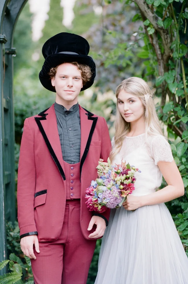 Alice in Wonderland Wedding | White Rabbit Studios | Joy Wed blog