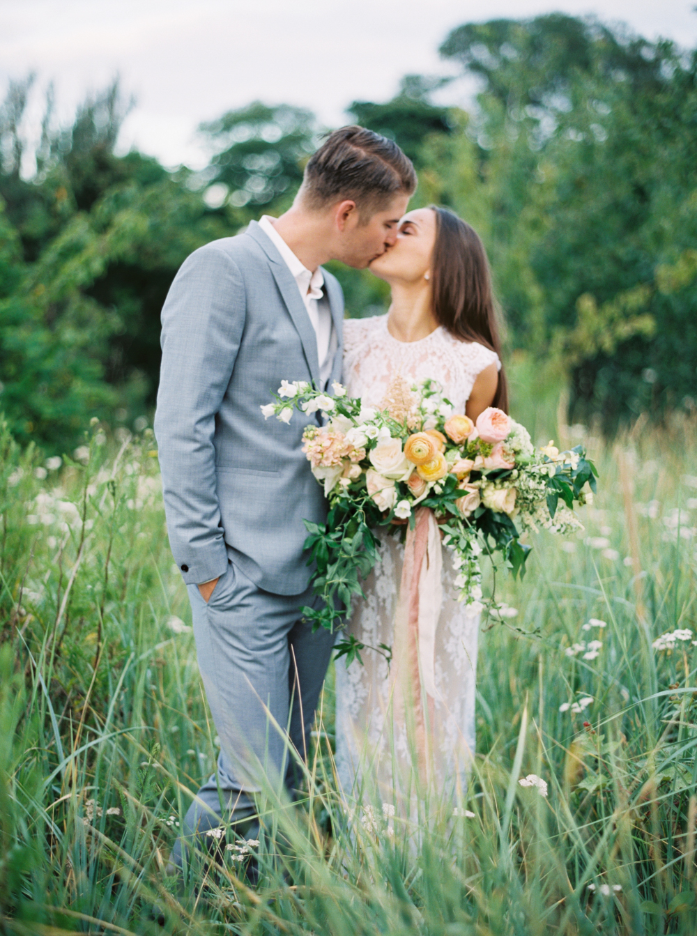 Seaside Wedding Inspiration | Christie Graham Photography | Joy Wed blog