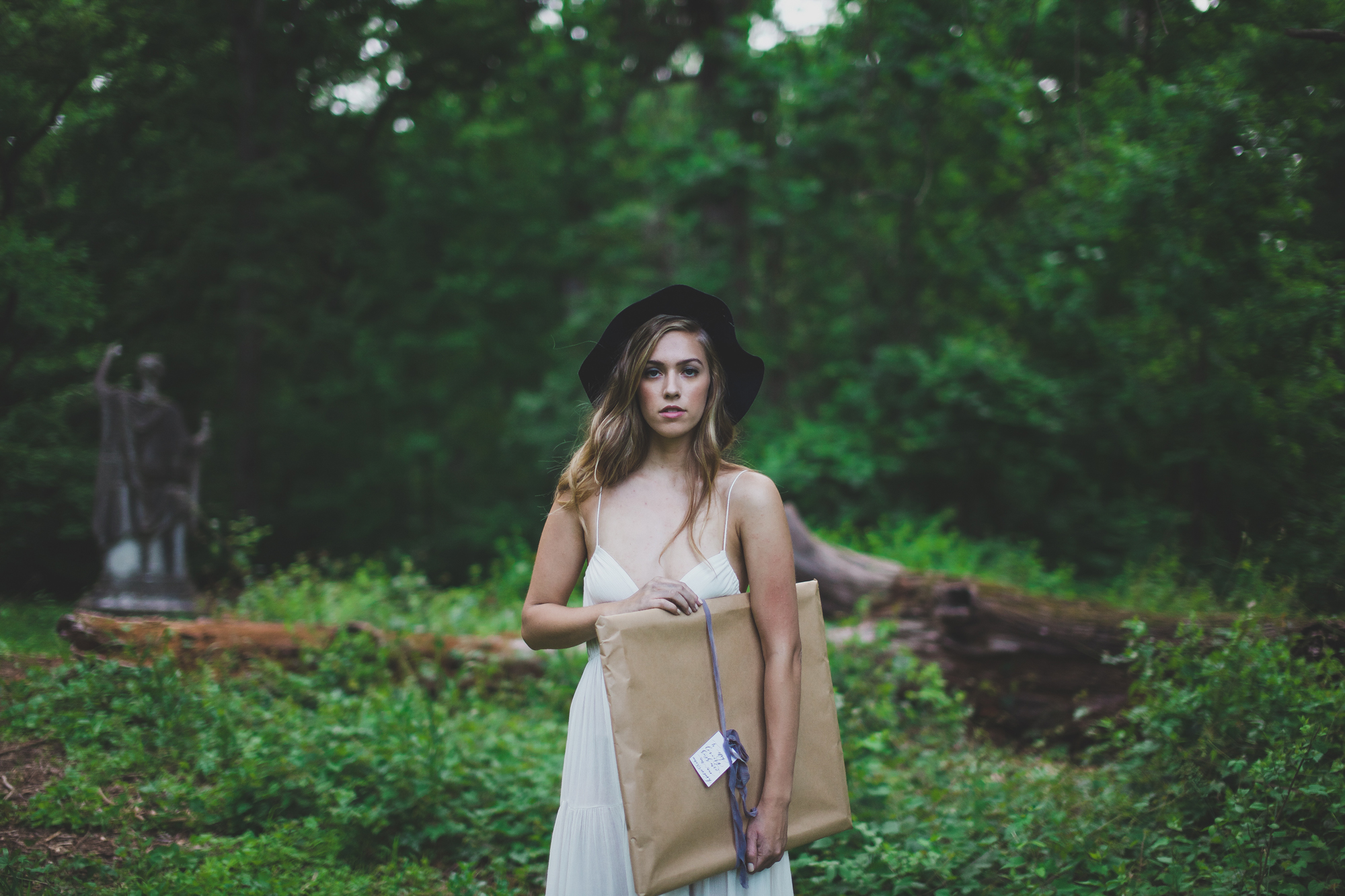 Art Inspired Wedding Editorial | Leah Beilhart | Joy Wed blog