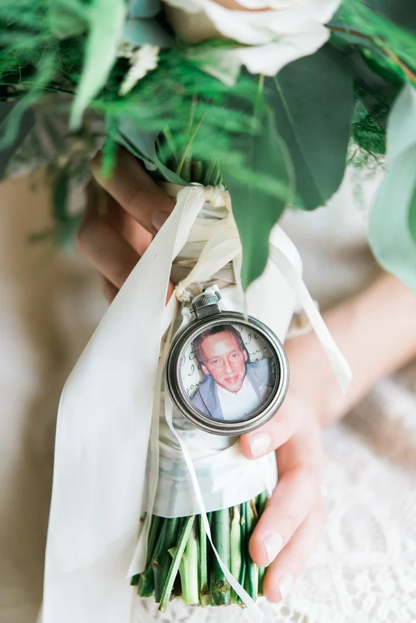 Backyard Nashville Wedding | Rebecca Denton Photography | Joy Wed blog | http://www.joy-wed.com