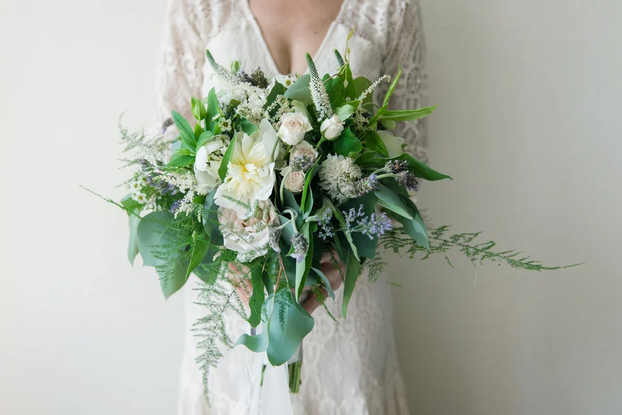 Backyard Nashville Wedding | Rebecca Denton Photography | Joy Wed blog | http://www.joy-wed.com