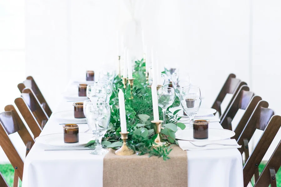 Backyard Nashville Wedding | Rebecca Denton Photography | Joy Wed blog | http://www.joy-wed.com
