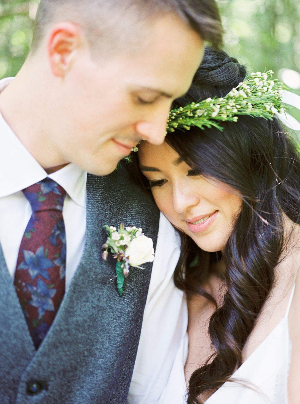 Backyard Toronto Wedding | Julia Park Photography | Joy Wed | http://www.joy-wed.com