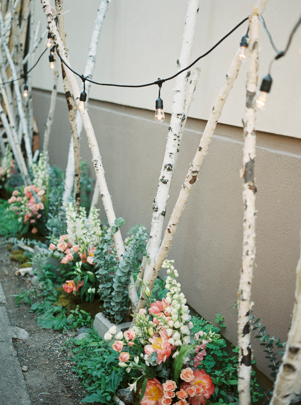Backyard Toronto Wedding | Julia Park Photography | Joy Wed | http://www.joy-wed.com