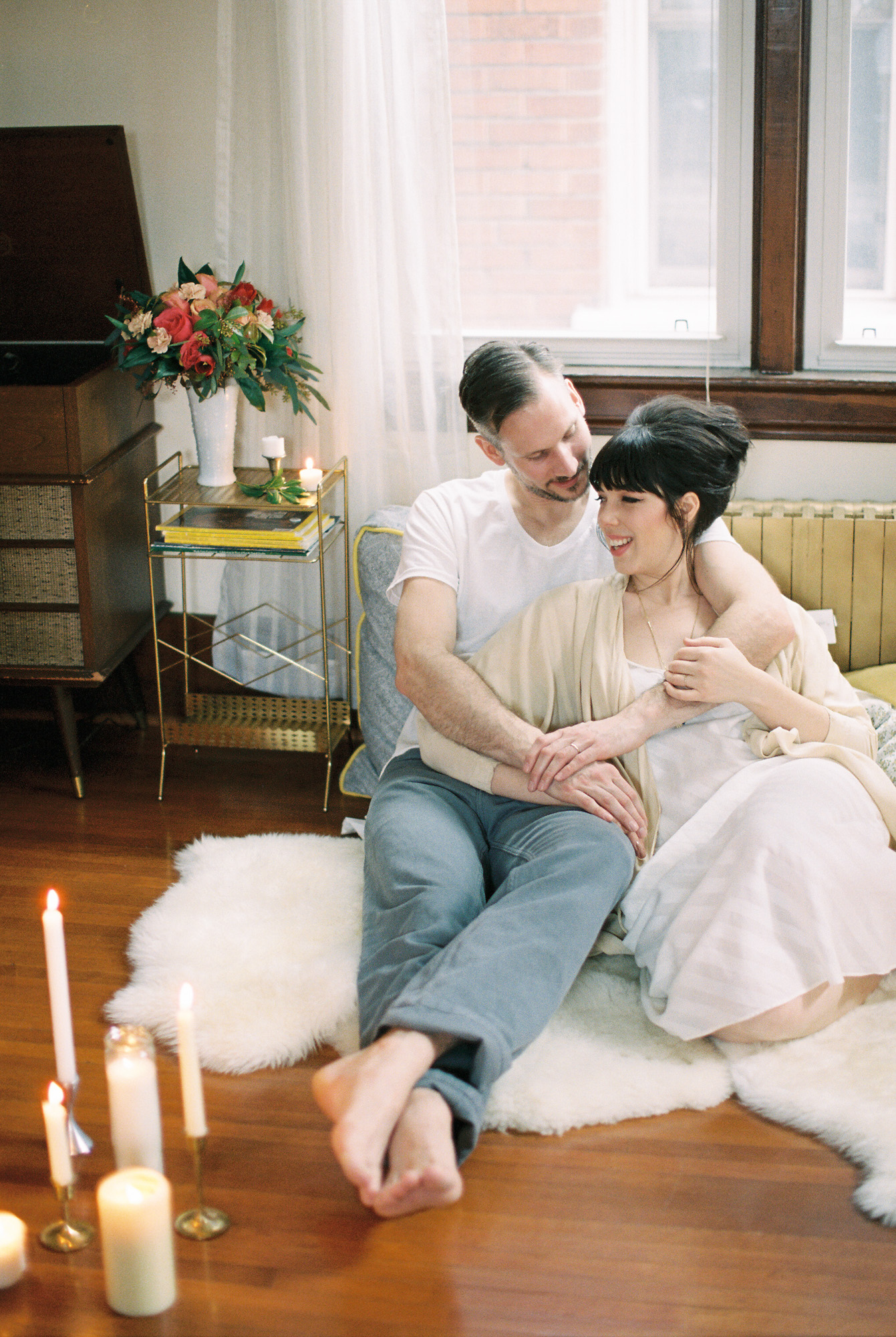Home Anniversary Session | Martina Wendland | Joy Wed | http://www.joy-wed.com