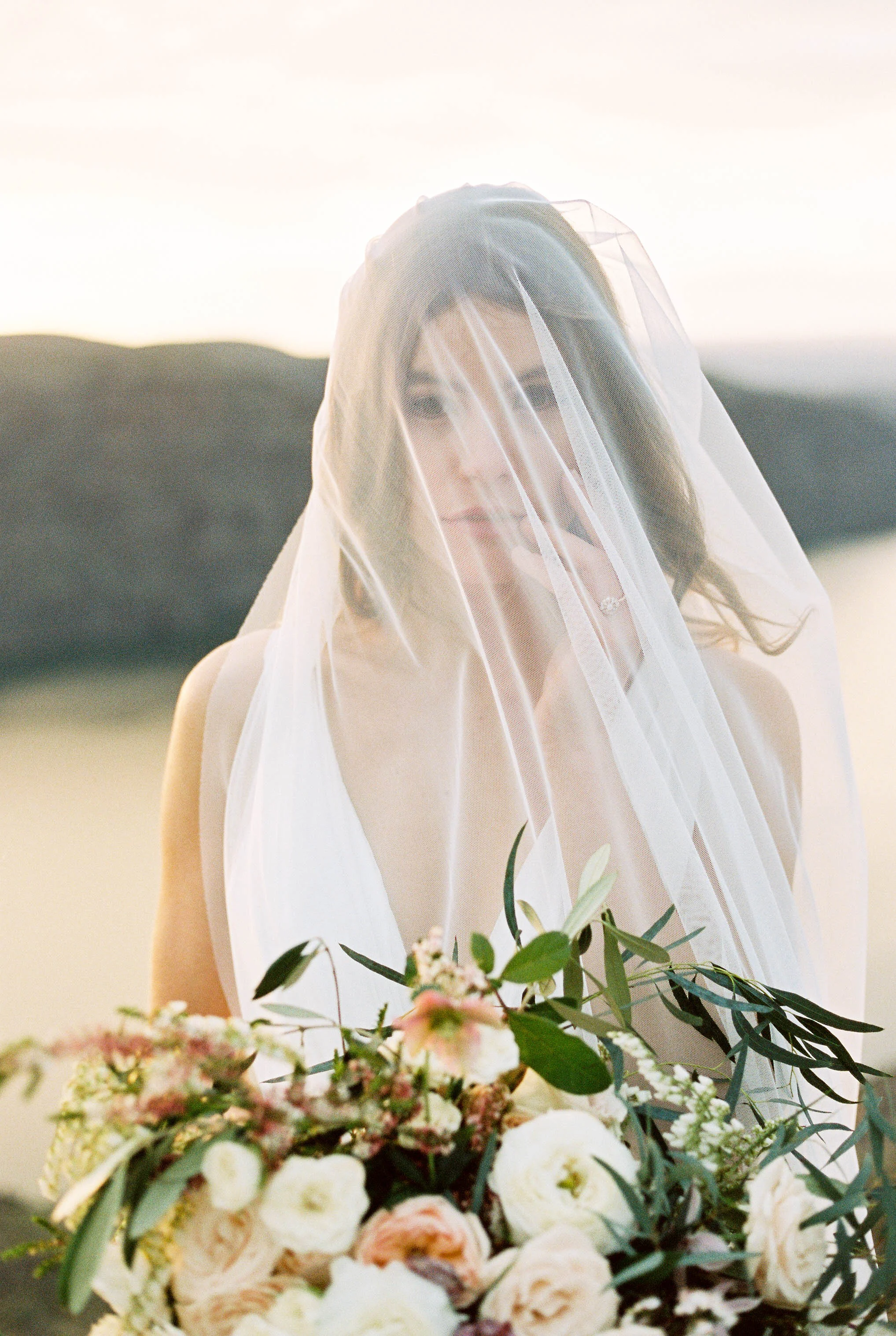 Desert Elopement | Kerry Jeanne Photography | Joy Wed blog | http://www.joy-wed.com