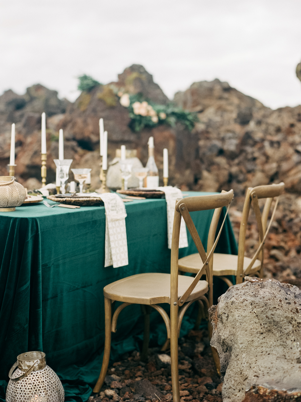 Lava Field Bridal Inspiration | Kendra Elise Photography | Joy Wed blog | http://www.joy-wed.com