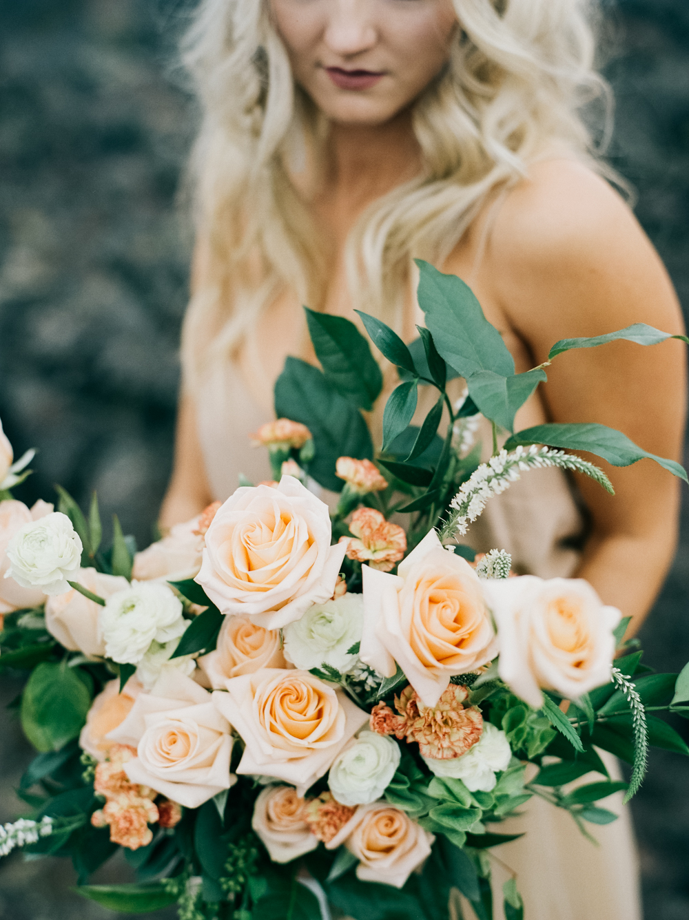 Lava Field Bridal Inspiration | Kendra Elise Photography | Joy Wed blog | http://www.joy-wed.com