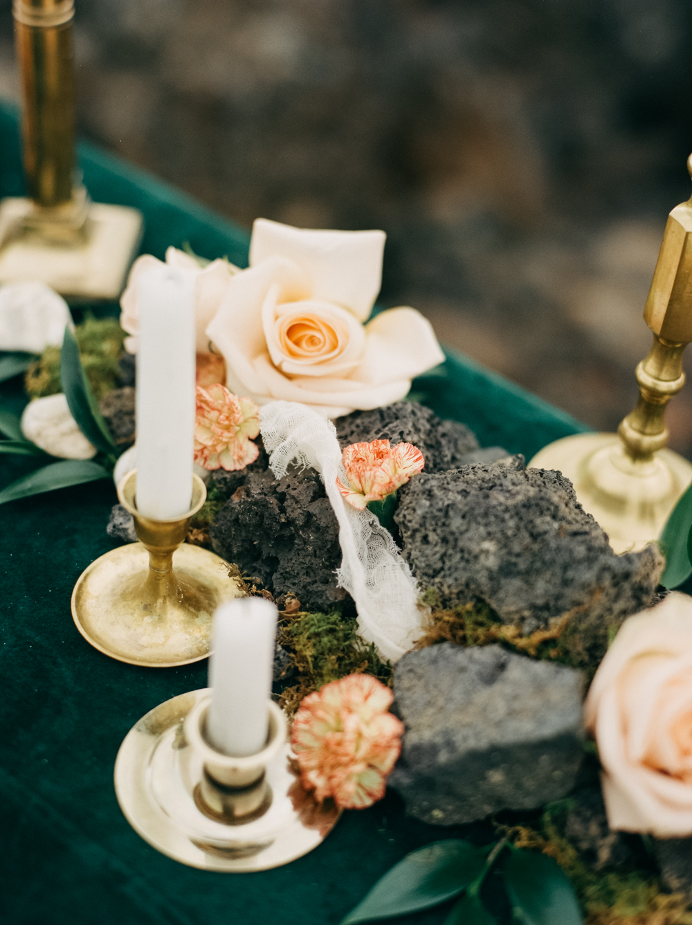 Lava Field Bridal Inspiration | Kendra Elise Photography | Joy Wed blog | http://www.joy-wed.com