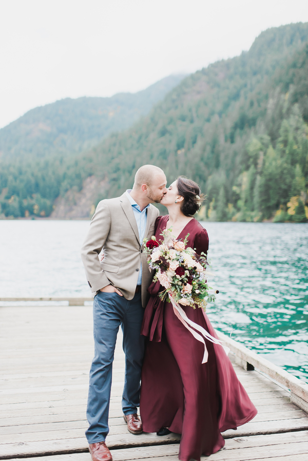 Olympic National Park Engagement | Adrien Craven Photography | Joy Wed blog | http://www.joy-wed.com