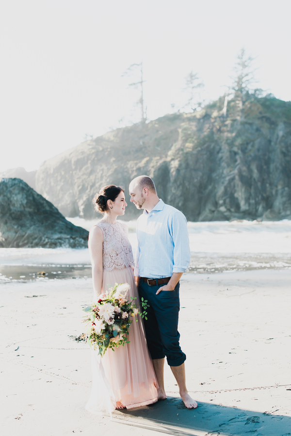 Olympic National Park Engagement | Adrien Craven Photography | Joy Wed blog | http://www.joy-wed.com