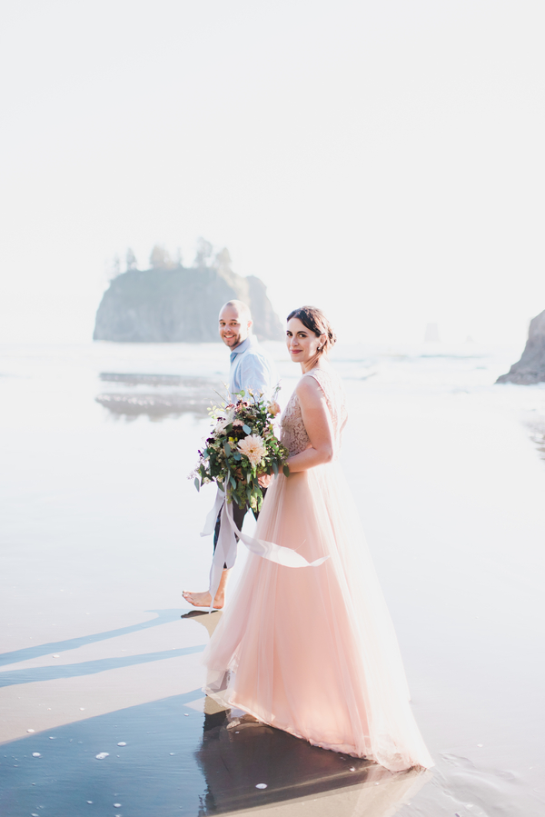 Olympic National Park Engagement | Adrien Craven Photography | Joy Wed blog | http://www.joy-wed.com