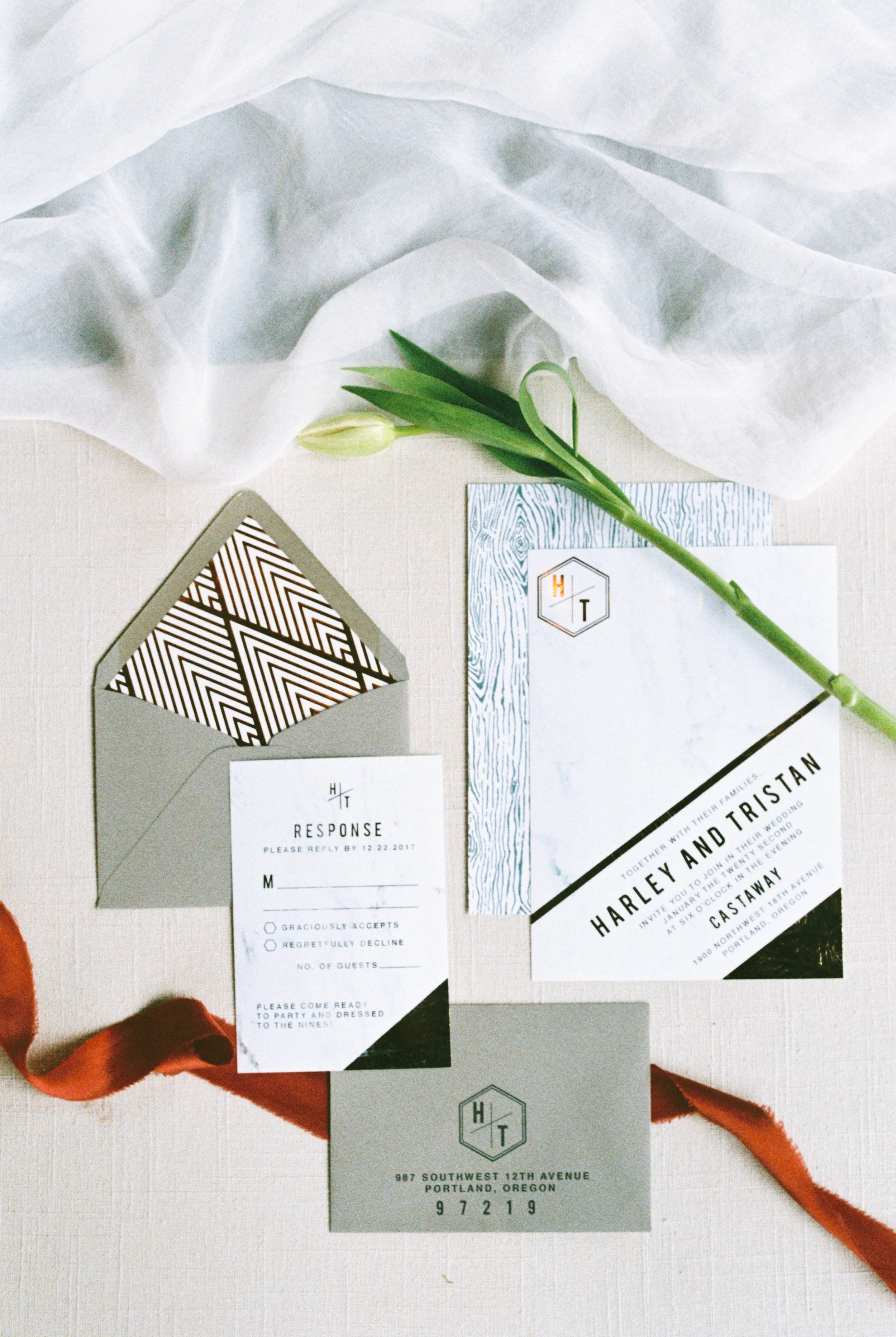 Industrial Wedding Inspiration | Mylyn Wood Photography | Joy Wed | http://www.joy-wed.com