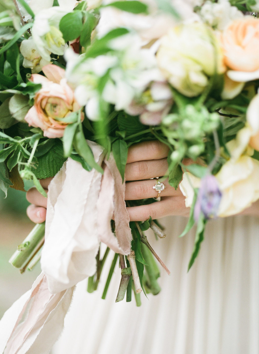 Belle Lumiere Workshop Bridal Editorial | Esther Funk Photography | Joy Wed | http://www.joy-wed.com