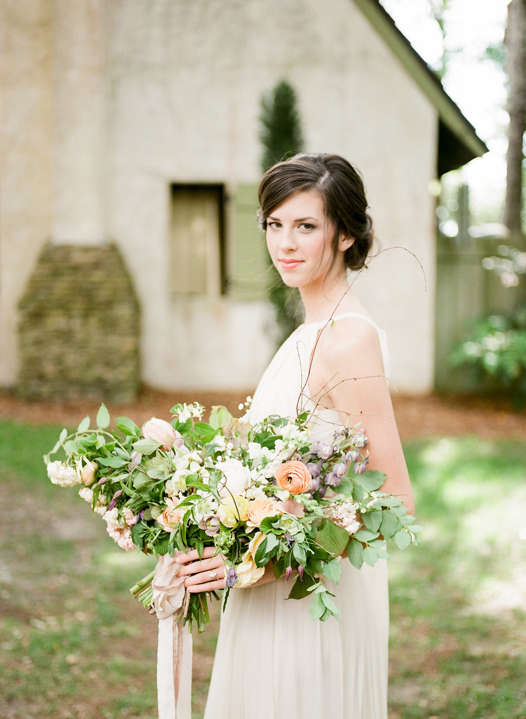 Belle Lumiere Workshop Bridal Editorial | Esther Funk Photography | Joy Wed | http://www.joy-wed.com
