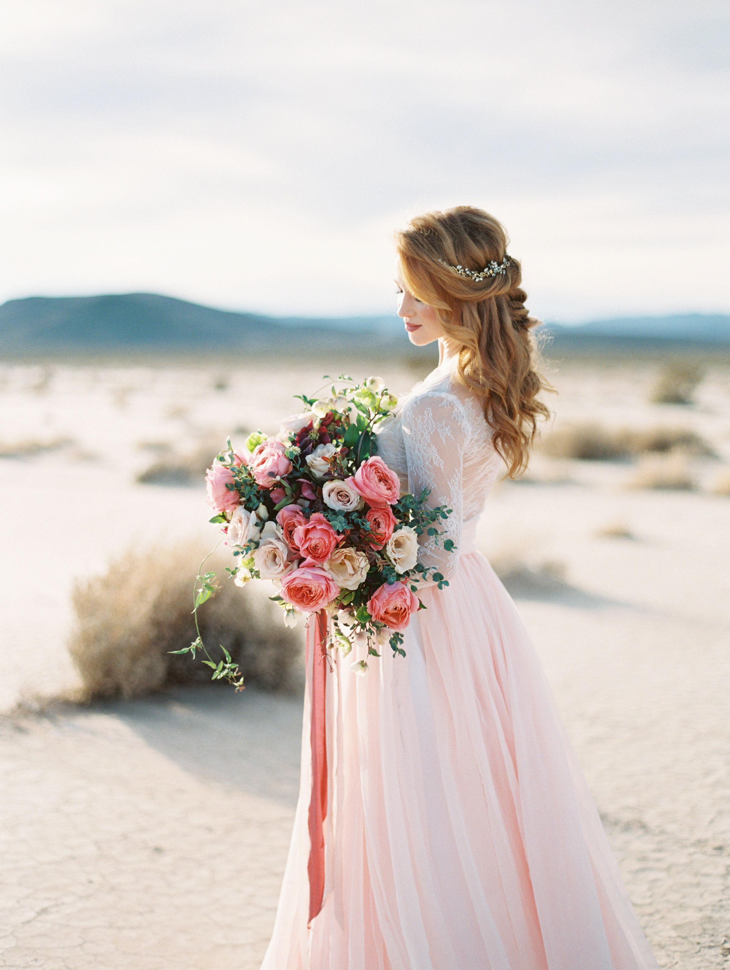 Desert Wedding Inspiration | Allen Tsai Photography | Joy Wed blog | http://www.joy-wed.com