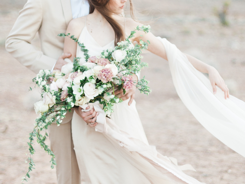 Red Rock Canyon Wedding | Ava Maria Photography | Joy Wed blog | http://www.joy-wed.com