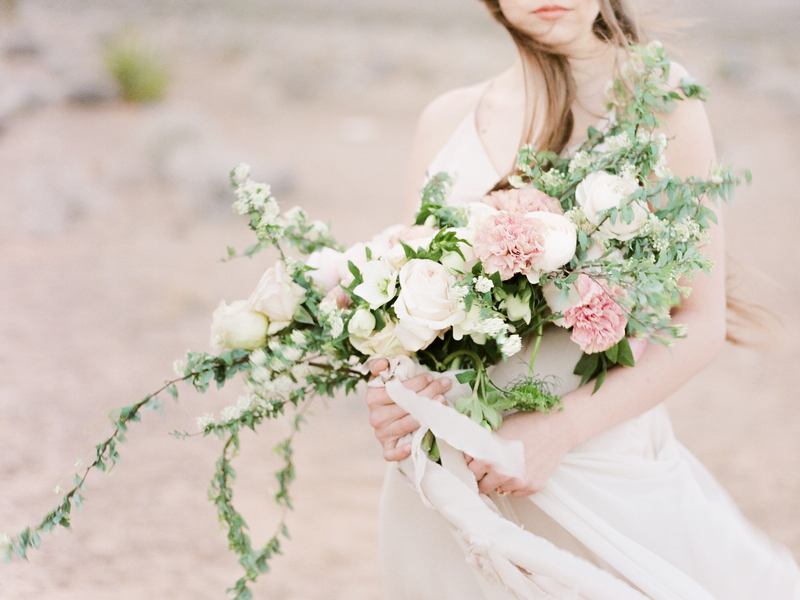 Red Rock Canyon Wedding | Ava Maria Photography | Joy Wed blog | http://www.joy-wed.com