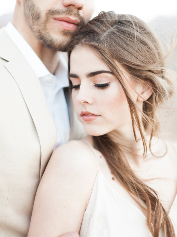 Red Rock Canyon Wedding | Ava Maria Photography | Joy Wed blog | http://www.joy-wed.com