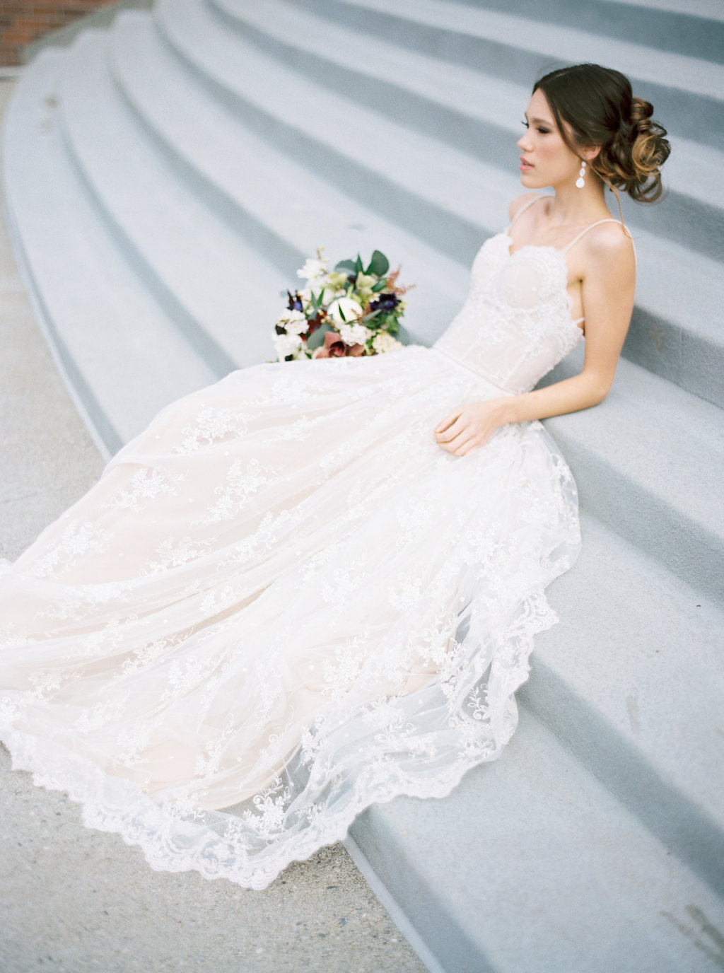 Spring Wedding Inspiration | Blue Rose Photography | Joy Wed blog | http://www.joy-wed.com