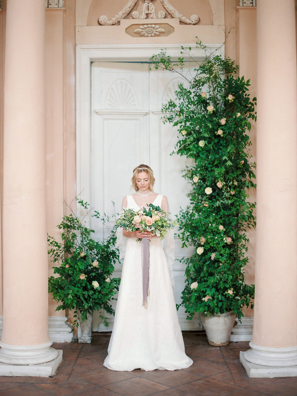 Bridesmaids Boudoir | Elena Pavlova Photography | Joy Wed blog | http://www.joy-wed.com
