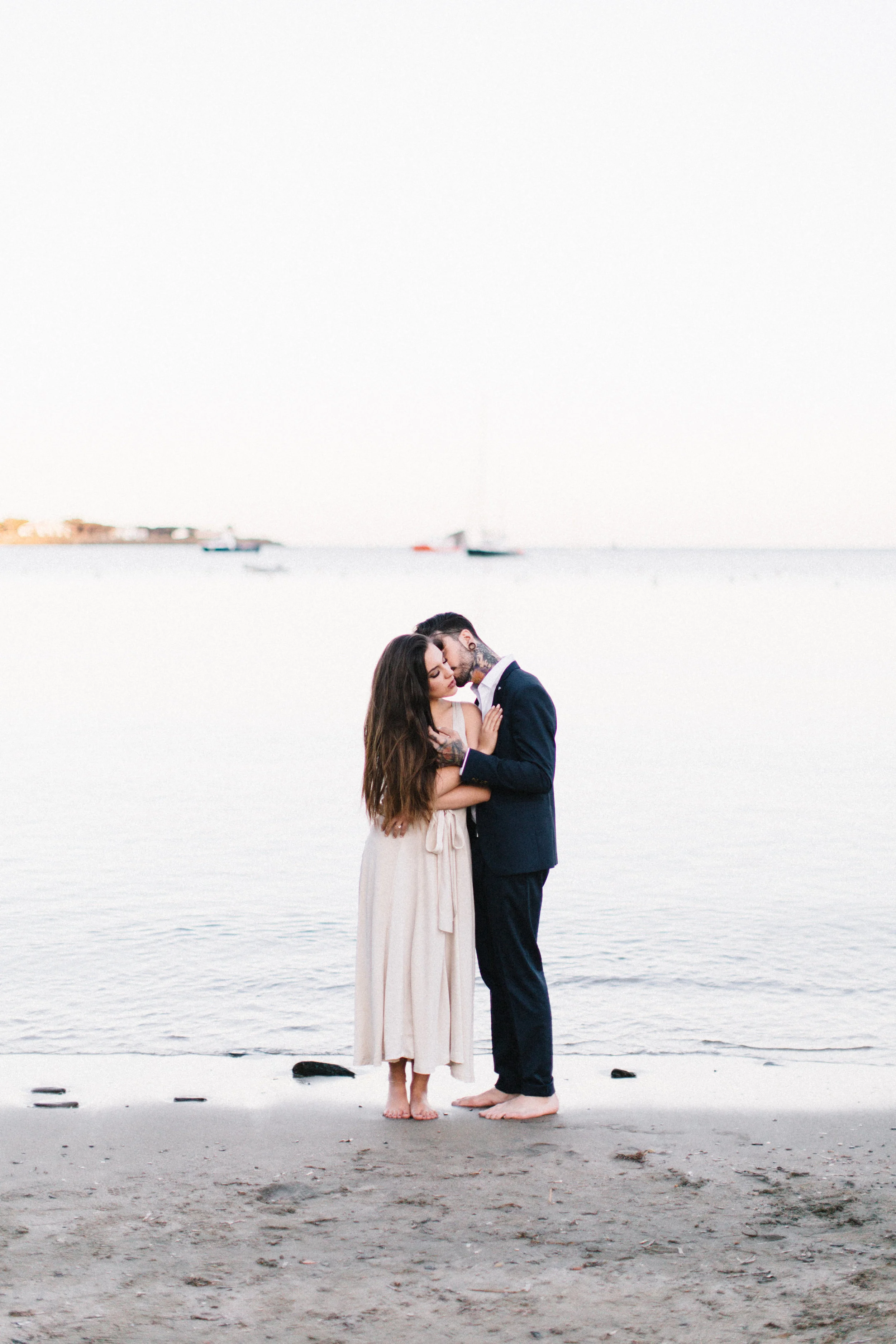 Cadaques Wedding Inspiration | Four Corners Photography | Joy Wed | http://www.joy-wed.com