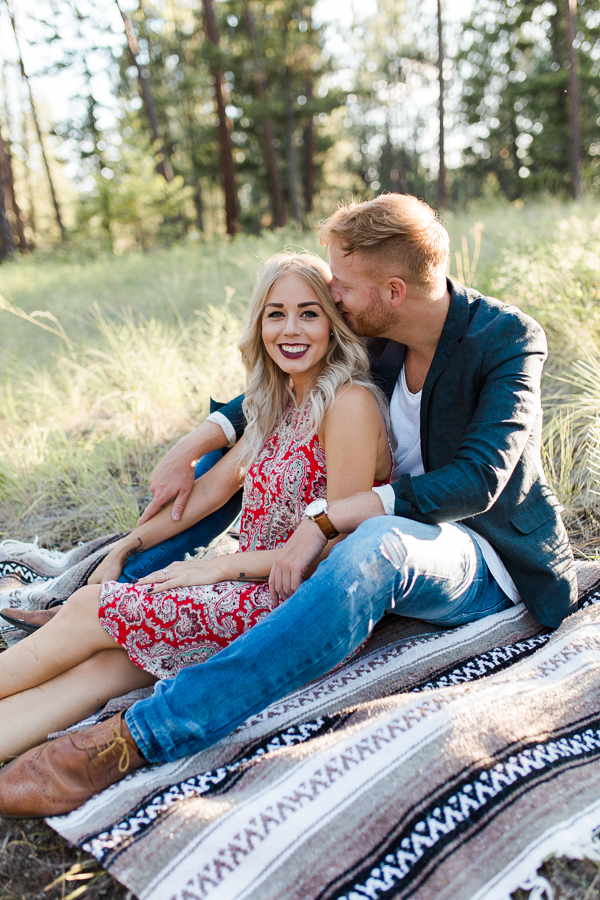 Bohemian Kelowna Engagement Session | Ivy + Rose Photo | Joy Wed | http://www.joy-wed.com