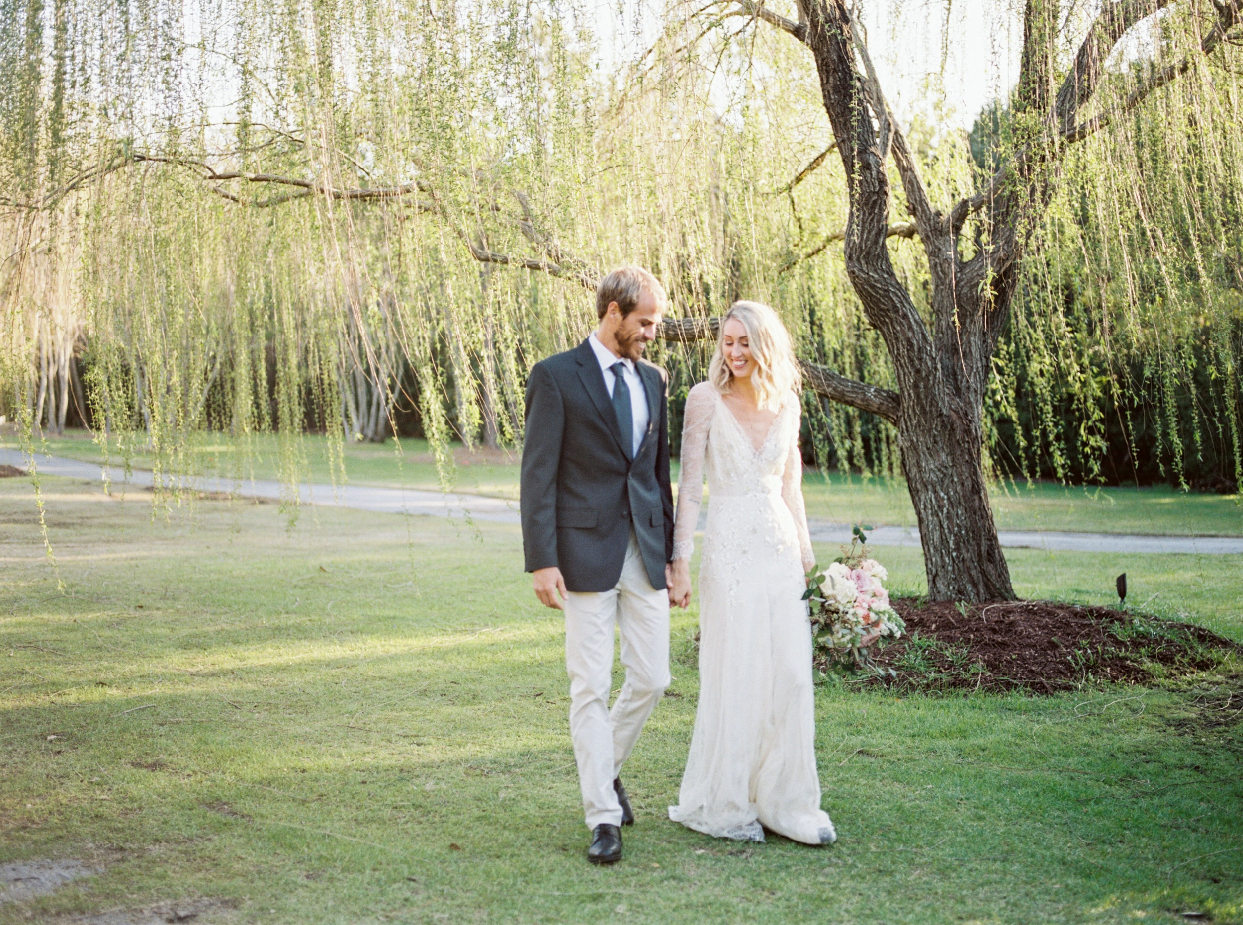 Watson House Wedding | Melissa Blythe Photography | Organic Wedding | Ivory and Blush Wedding | Blush Organic Wedding | Joy Wed | Fine Art Wedding Blog
