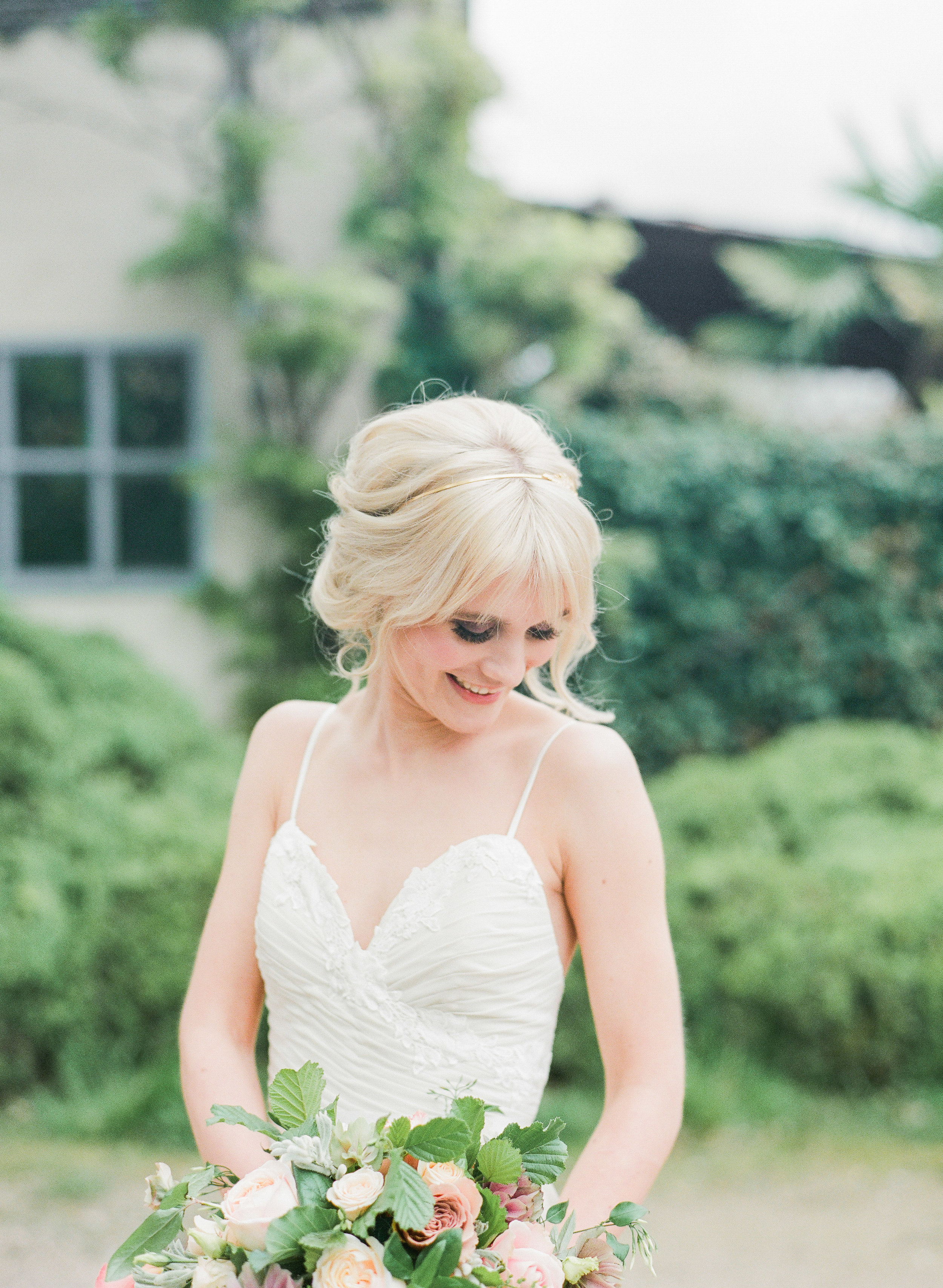 Domaine d' Heerstaayen Wedding | Netherlands Wedding | Netherlands Wedding Photographer | Alexandra Vonk Photography | Pink and Peach Wedding | Fine Art Wedding Blog | Joy Wed