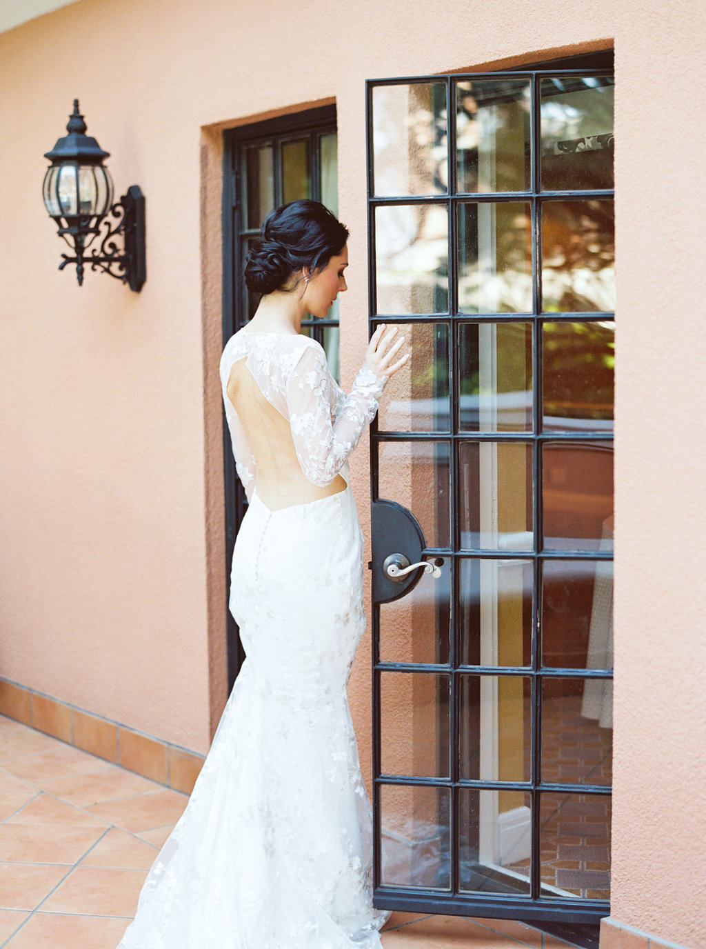 Mentor Session with Kayla Barker | Nicole Clarey | Dallas Wedding | Peach and Yellow Wedding | Peach Wedding | Fine Art Wedding Blog | Joy Wed | Canadian Wedding Blog
