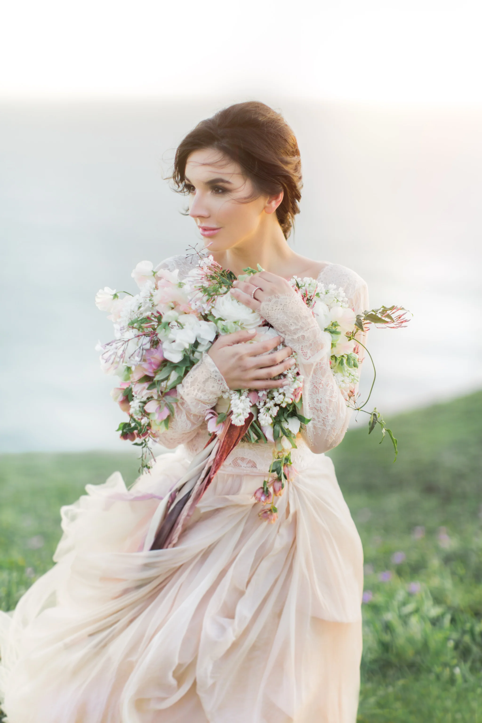 Cliffside Wedding | Tyler Rye Workshop | Point Reyes | Nicole Lapierre | Canadian Wedding Blog | Canadian Photographer | Joy Wed | Fine Art Wedding Blog | Peach Wedding Dress | Blush Wedding Bouquet
