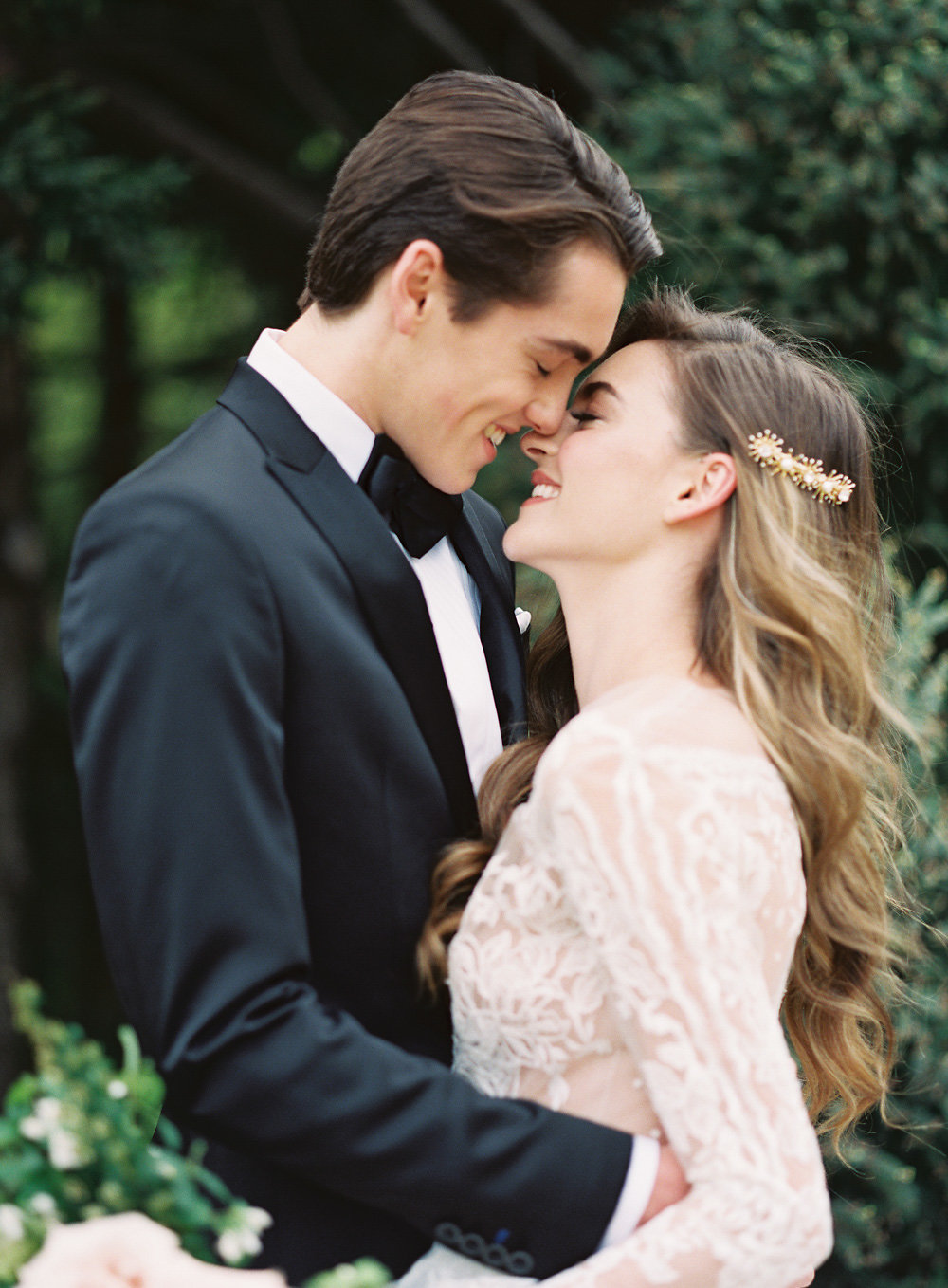 Graydon Hall Bridal Inspiration | Whitney Heard Photography | Fine Art Bridal Boudoir | Wedding Inspiration | Castle Wedding | Fine Art Wedding Blog | Wedding Inspiration Blog | Joy Wed