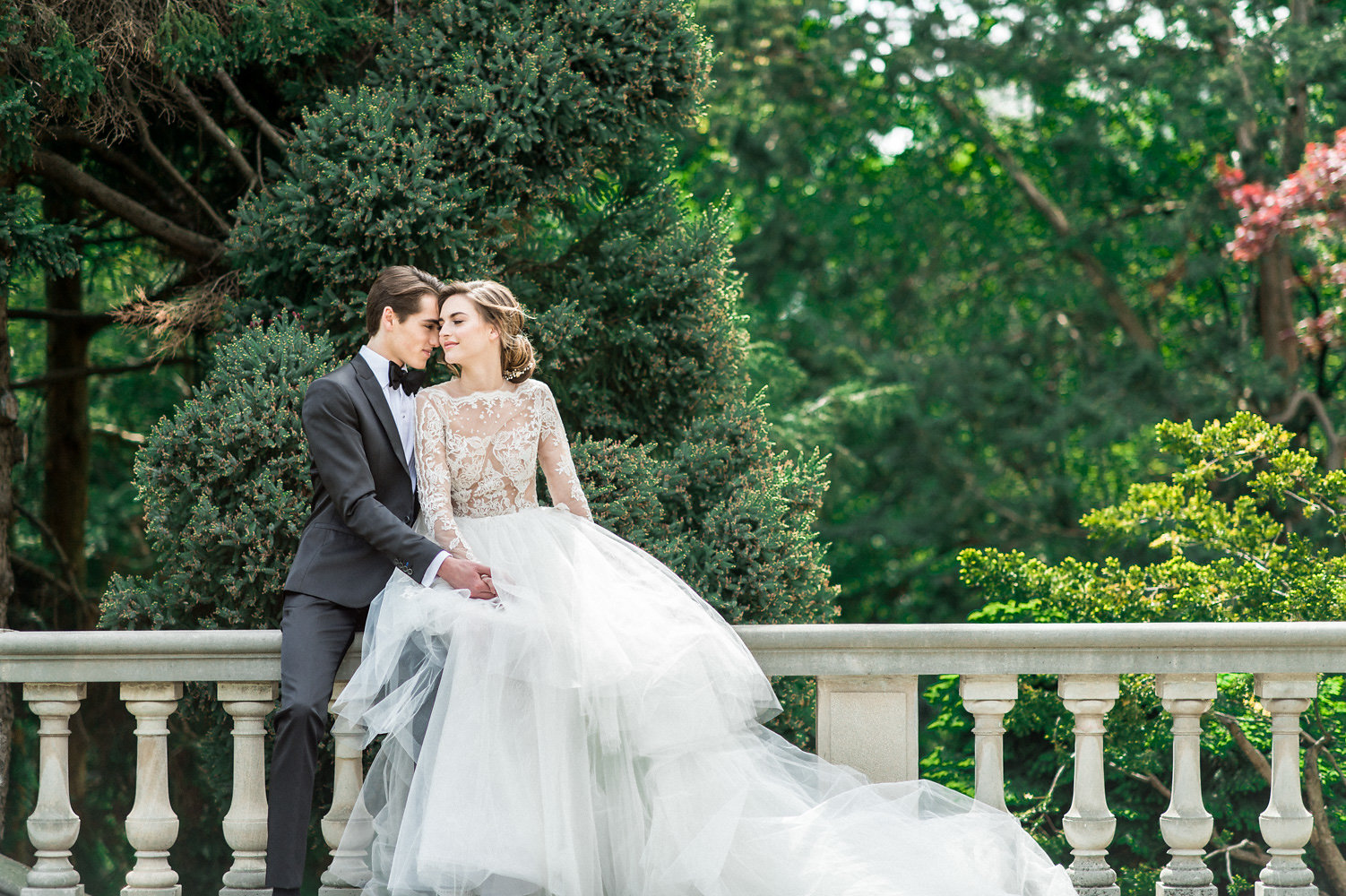 Graydon Hall Bridal Inspiration | Whitney Heard Photography | Fine Art Bridal Boudoir | Wedding Inspiration | Castle Wedding | Fine Art Wedding Blog | Wedding Inspiration Blog | Joy Wed