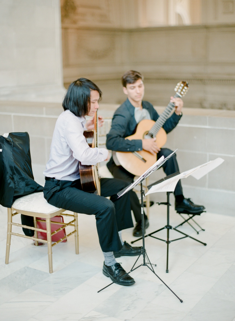 San Francisco City Hall Wedding | Amanda Watson Photography | Intimate Wedding Inspiration | San Francisco Elopement | Fine Art Wedding Blog | Joy Wed | San Francisco Wedding Photographer