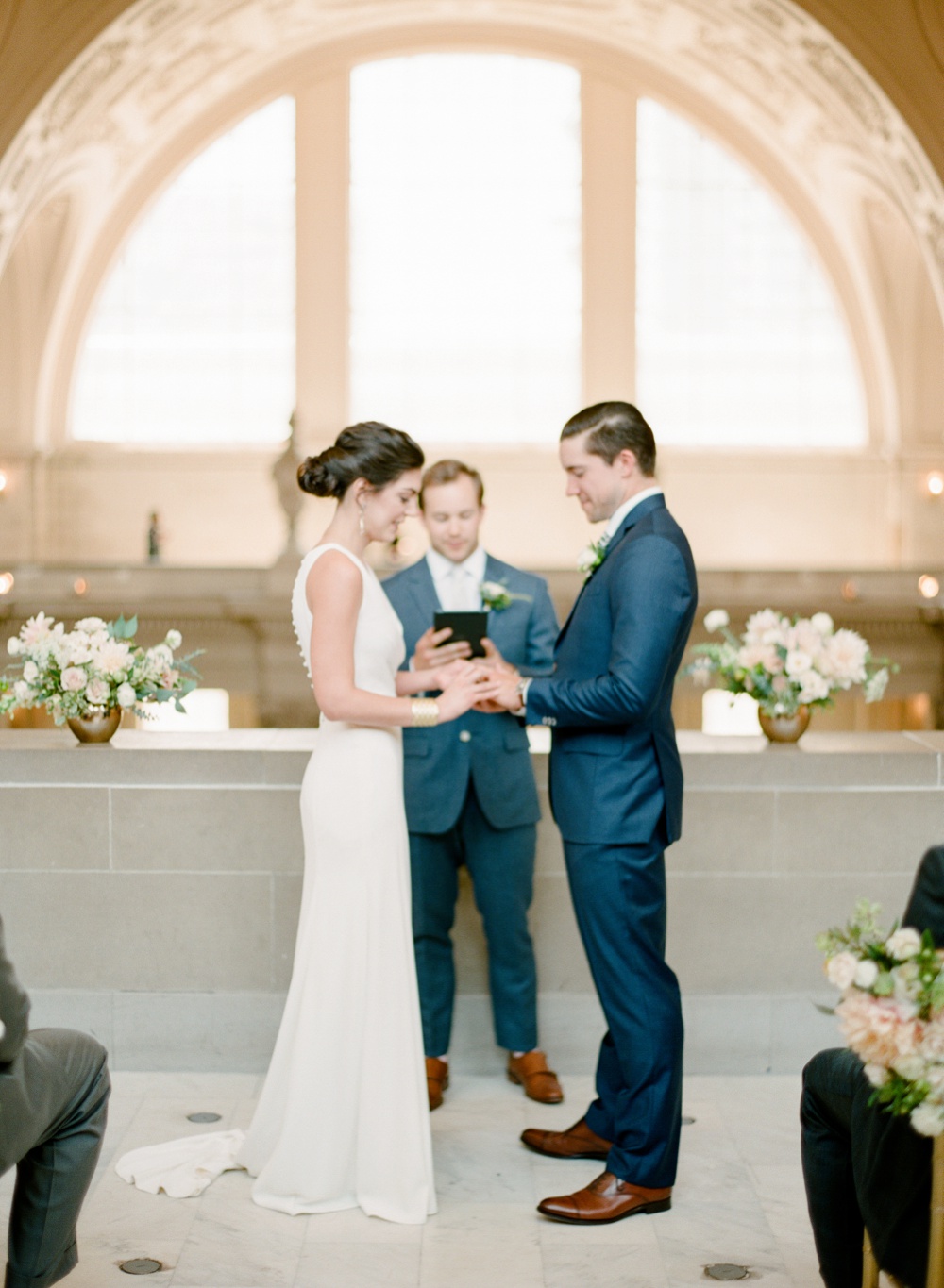 San Francisco City Hall Wedding | Amanda Watson Photography | Intimate Wedding Inspiration | San Francisco Elopement | Fine Art Wedding Blog | Joy Wed | San Francisco Wedding Photographer