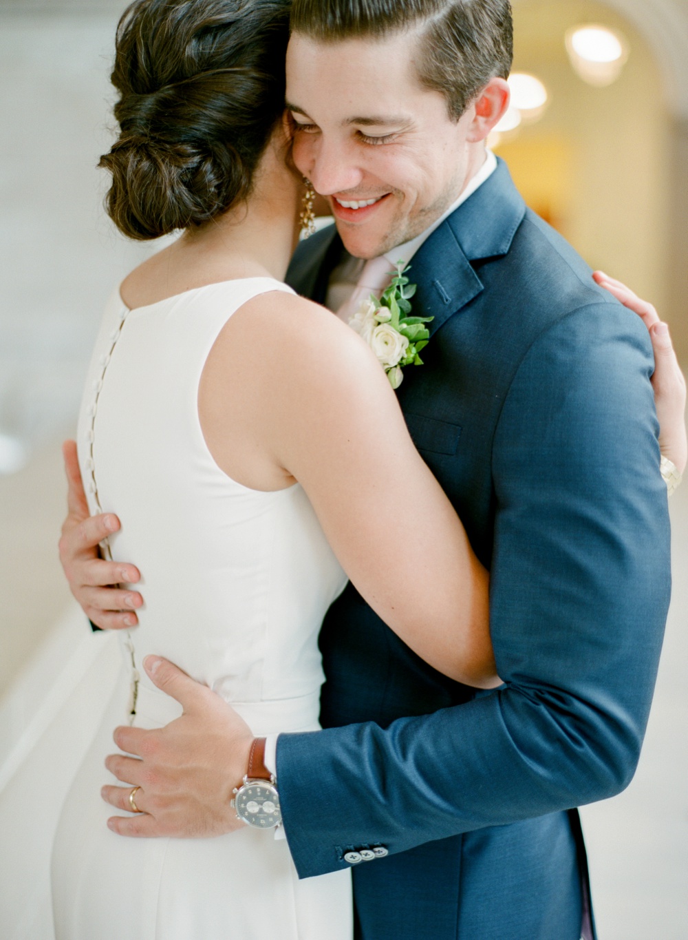 San Francisco City Hall Wedding | Amanda Watson Photography | Intimate Wedding Inspiration | San Francisco Elopement | Fine Art Wedding Blog | Joy Wed | San Francisco Wedding Photographer