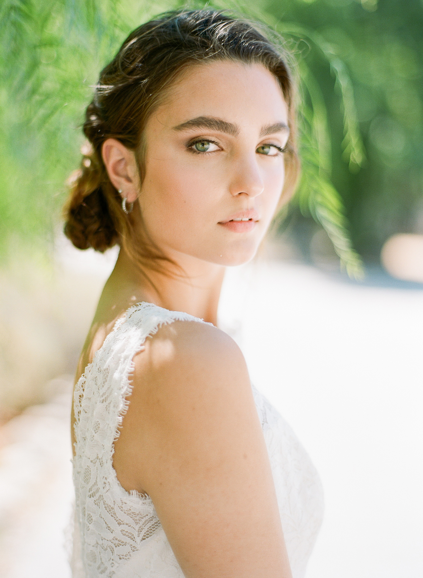 Vineyard Wedding Inspiration | Blue and Yellow Wedding | Bright and Colorful Wedding Inspiration | The Ganeys | Fine Art Wedding blog | Canadian Wedding Blog | Joy Wed