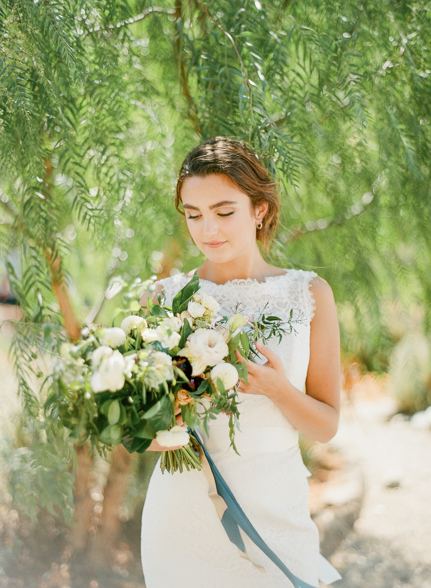 Vineyard Wedding Inspiration | Blue and Yellow Wedding | Bright and Colorful Wedding Inspiration | The Ganeys | Fine Art Wedding blog | Canadian Wedding Blog | Joy Wed