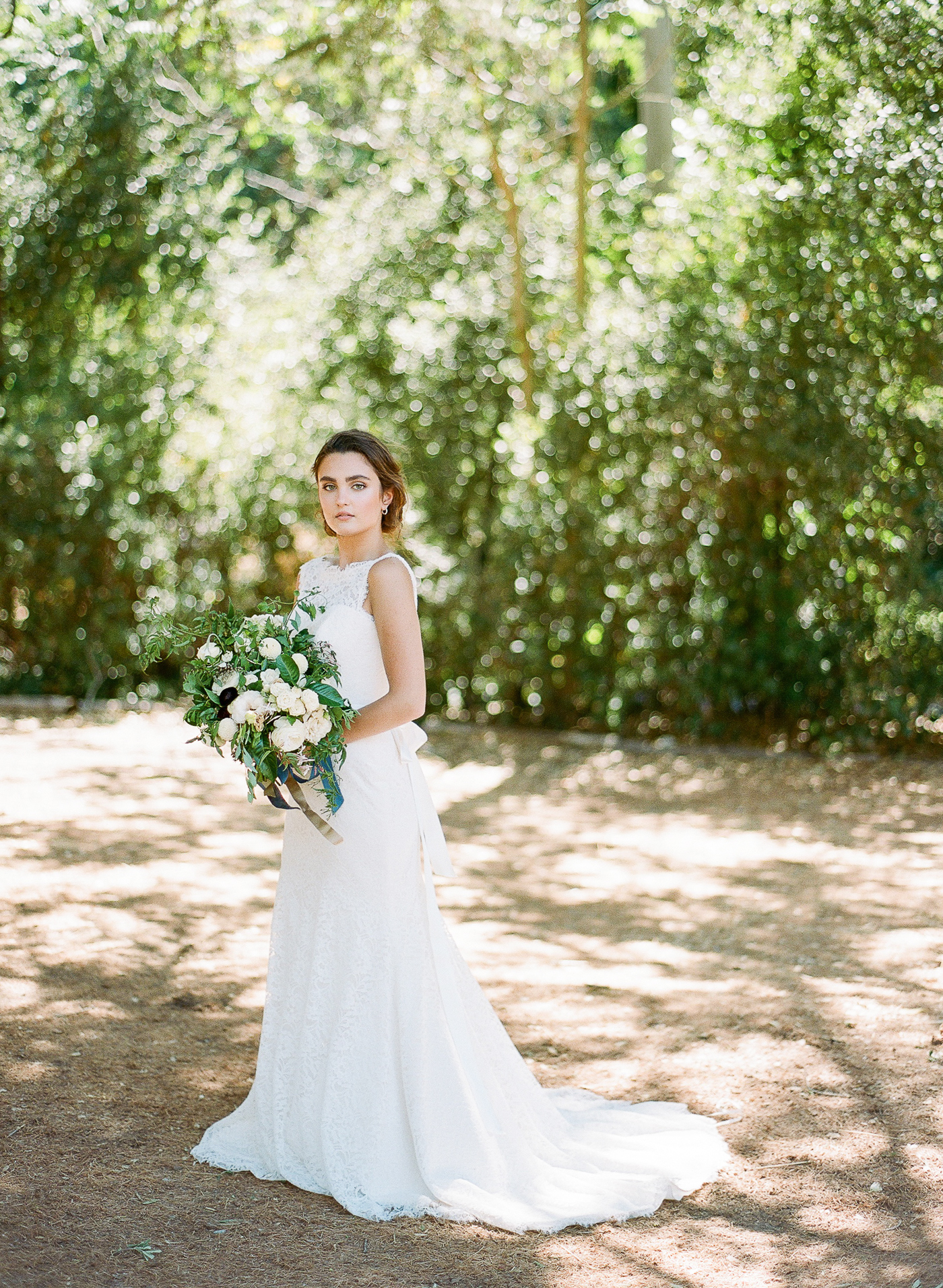 Vineyard Wedding Inspiration | Blue and Yellow Wedding | Bright and Colorful Wedding Inspiration | The Ganeys | Fine Art Wedding blog | Canadian Wedding Blog | Joy Wed