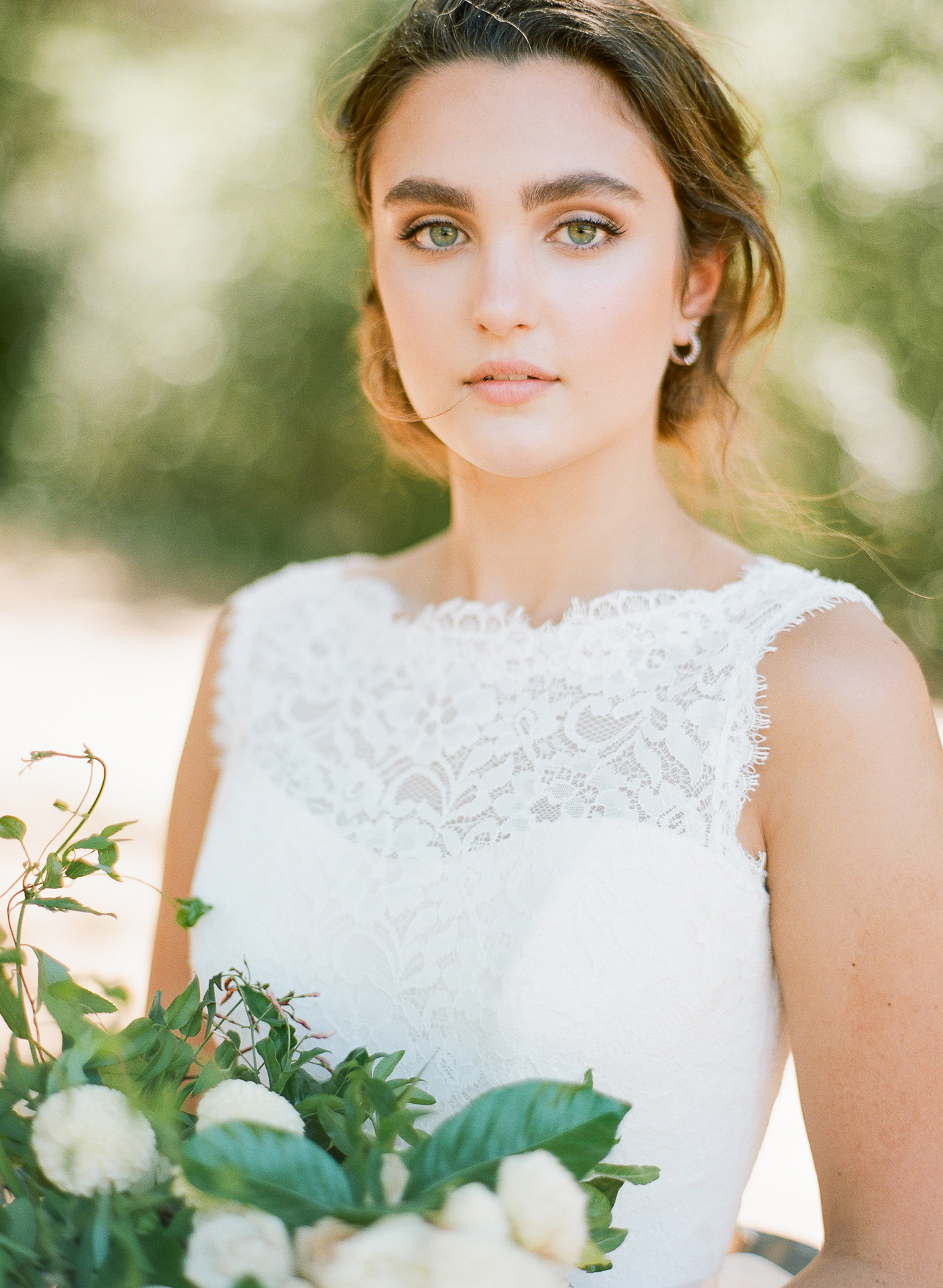 Vineyard Wedding Inspiration | Blue and Yellow Wedding | Bright and Colorful Wedding Inspiration | The Ganeys | Fine Art Wedding blog | Canadian Wedding Blog | Joy Wed