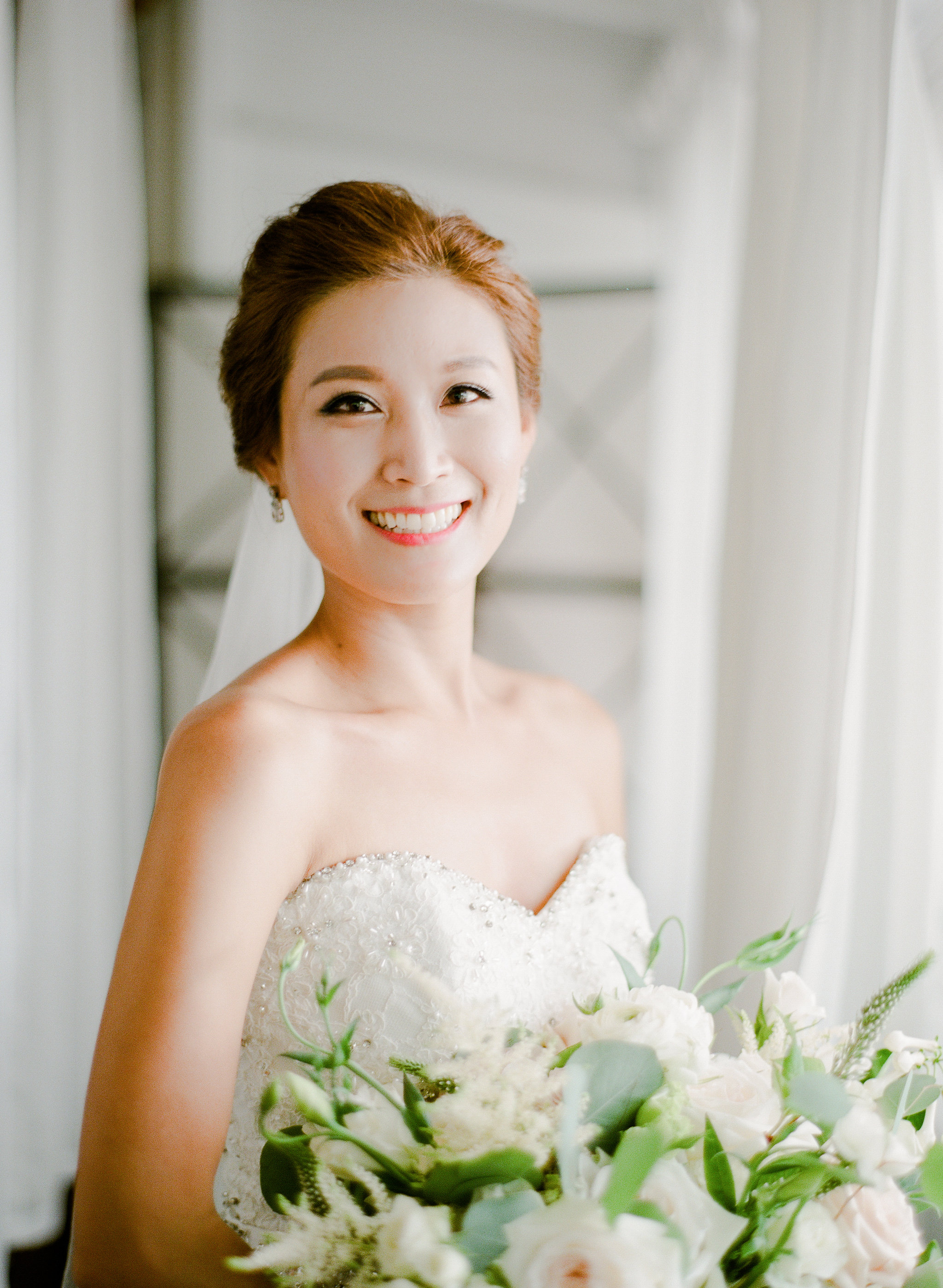 Hawaiian Wedding | Beach Wedding | Aria Studios | Chinese Wedding | Fine Art Wedding Blog | Canadian Wedding Blog | Joy Wed | Outdoor Wedding | Tent Wedding
