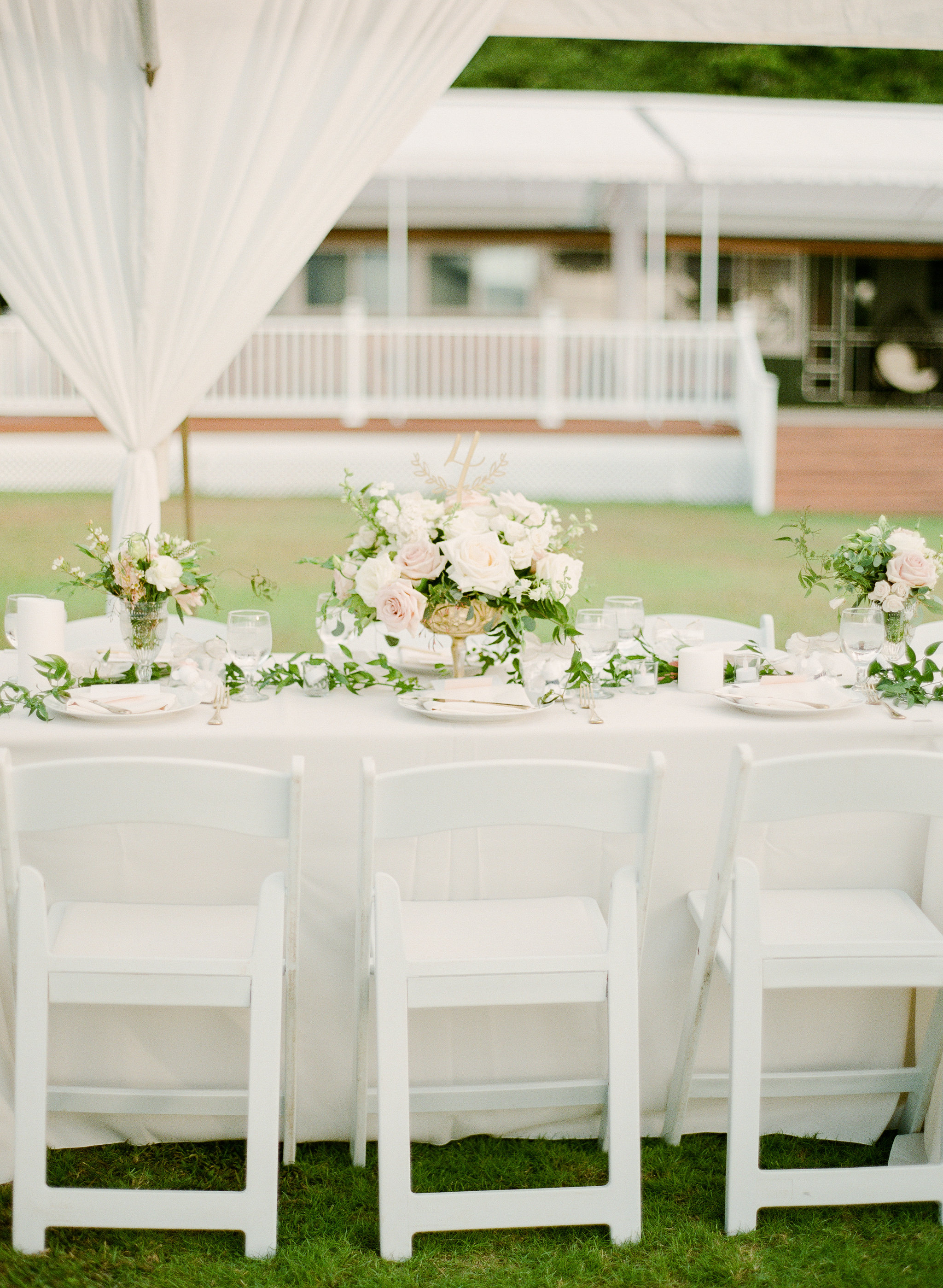 Hawaiian Wedding | Beach Wedding | Aria Studios | Chinese Wedding | Fine Art Wedding Blog | Canadian Wedding Blog | Joy Wed | Outdoor Wedding | Tent Wedding