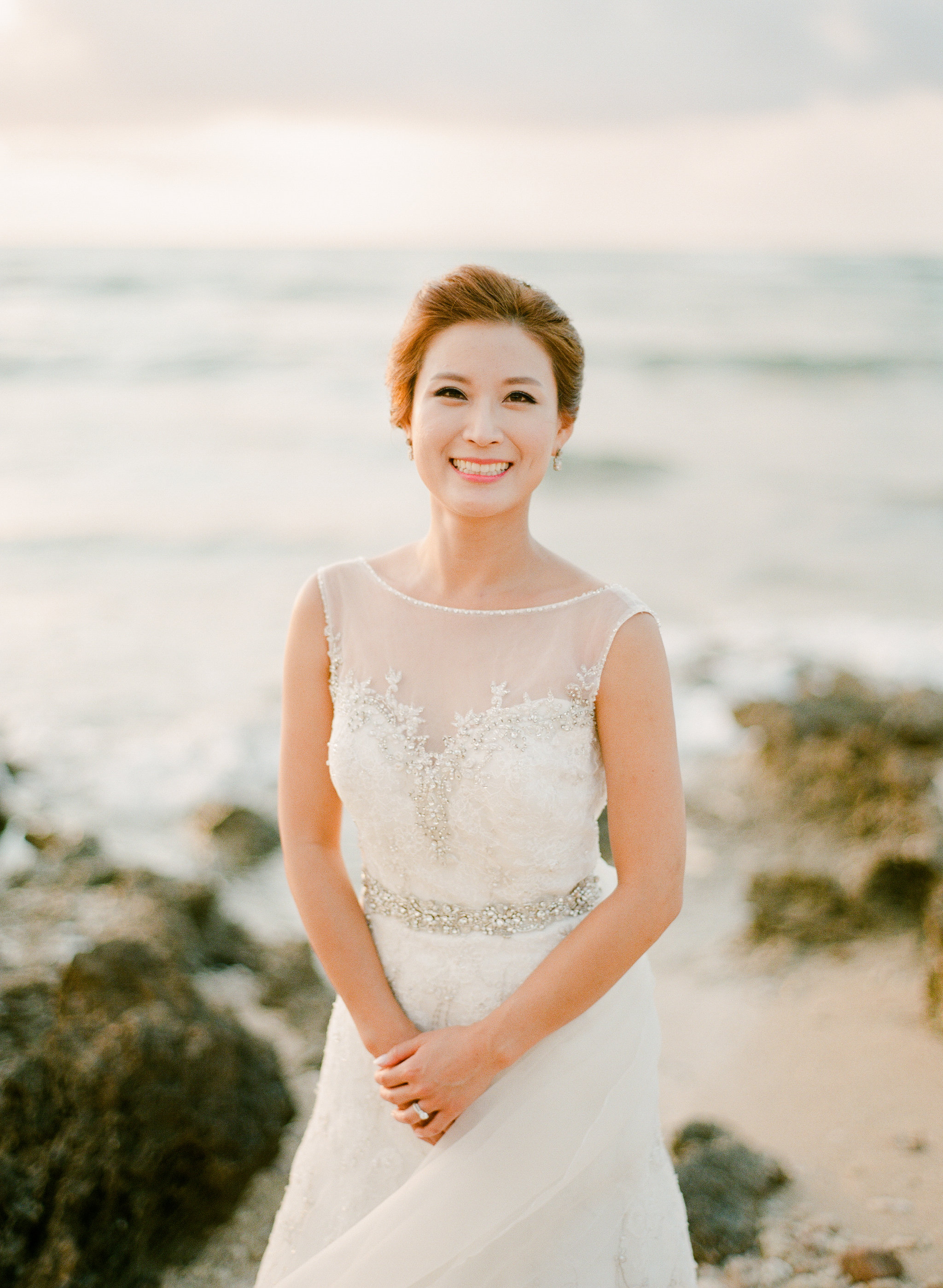 Hawaiian Wedding | Beach Wedding | Aria Studios | Chinese Wedding | Fine Art Wedding Blog | Canadian Wedding Blog | Joy Wed | Outdoor Wedding | Tent Wedding