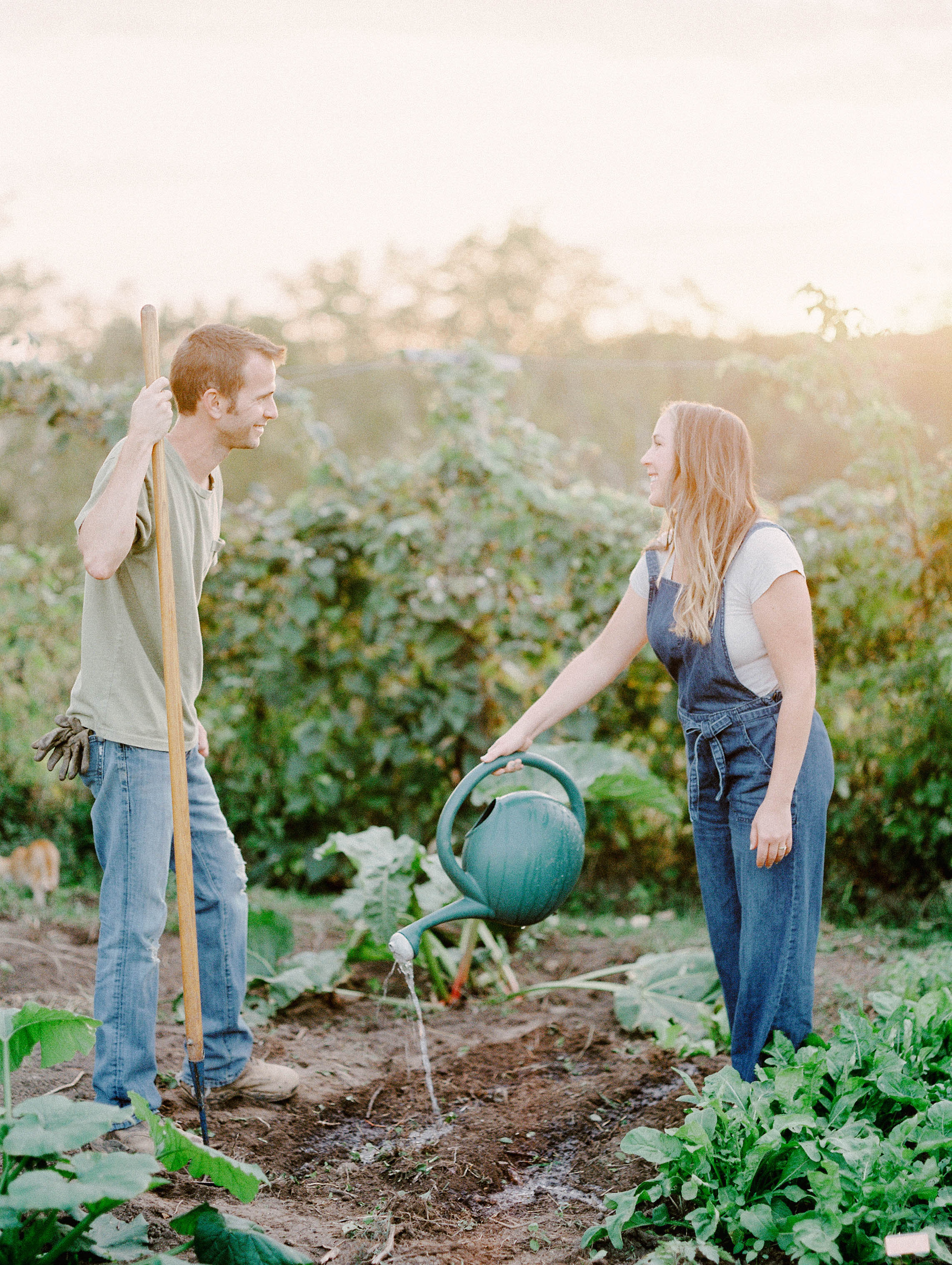 Garden Anniversary Session | Garden Wedding | Morgan Worley Photography | Anniversary Session | Fine Art Engagement Session | Fine Art Wedding Blog | Canadian Wedding Blog | Joy Wed