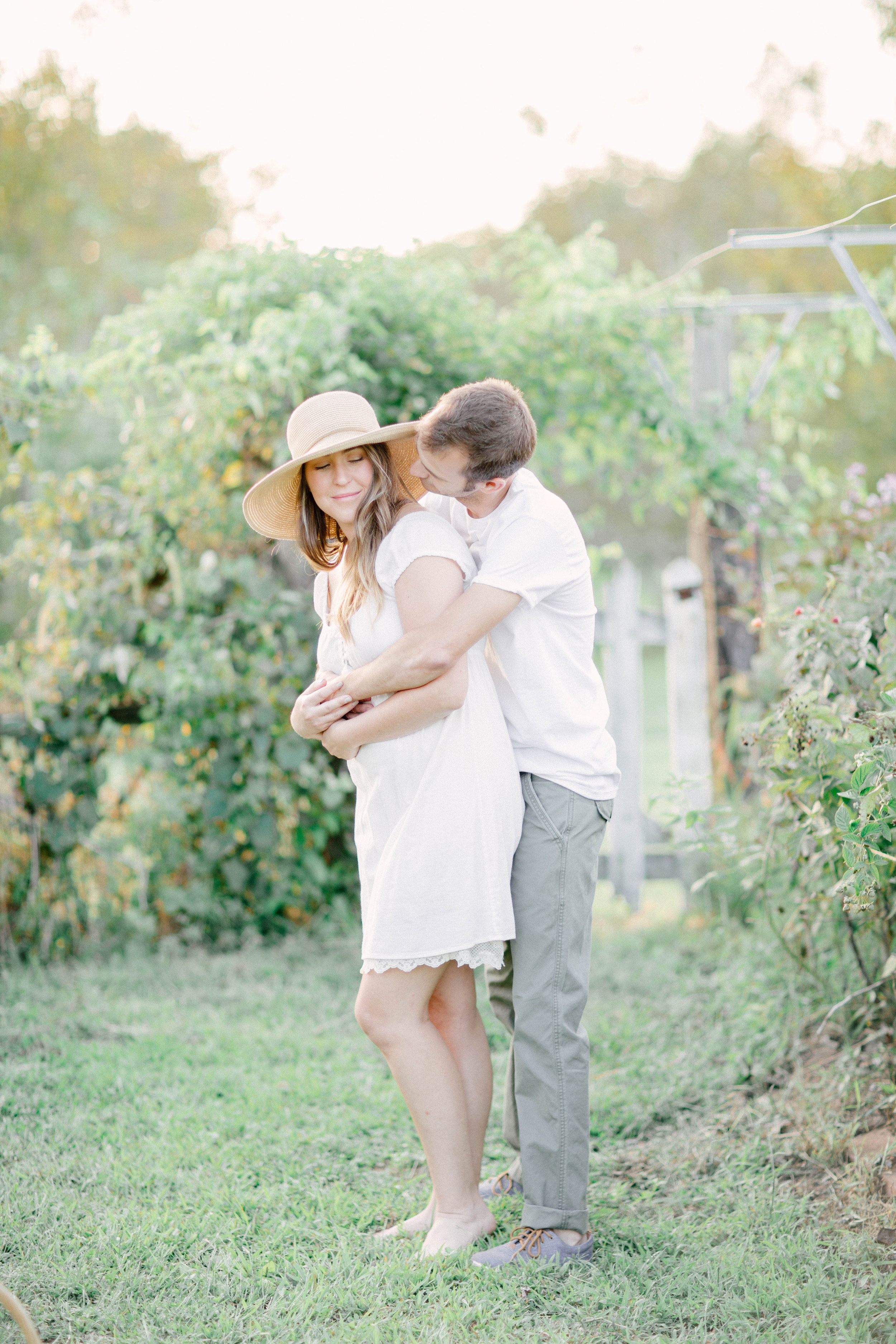 Garden Anniversary Session | Garden Wedding | Morgan Worley Photography | Anniversary Session | Fine Art Engagement Session | Fine Art Wedding Blog | Canadian Wedding Blog | Joy Wed