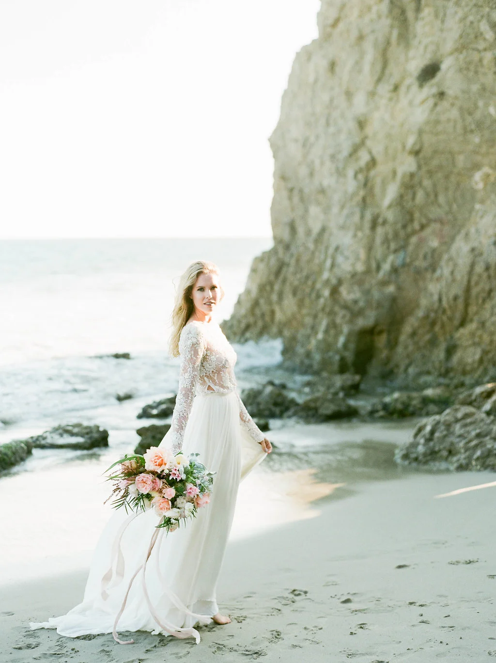 Malibu Coast Bridal Session | Marsais Photographie | California Wedding | California Photographer | Fine Art Wedding Blog | Canadian Wedding Blog | Joy Wed