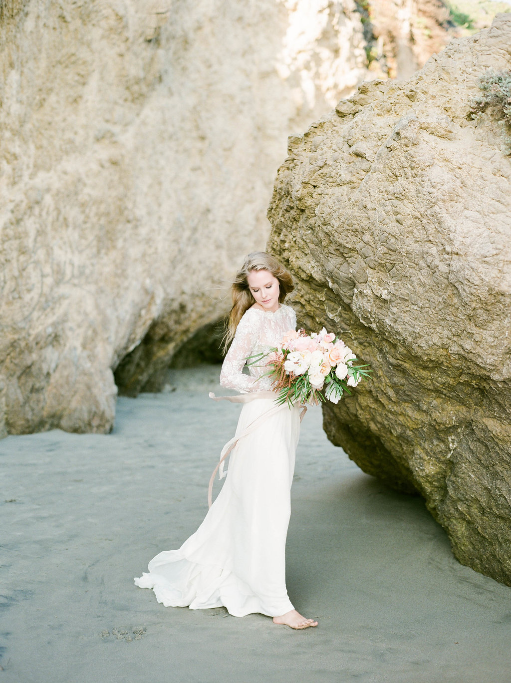 Malibu Coast Bridal Session | Marsais Photographie | California Wedding | California Photographer | Fine Art Wedding Blog | Canadian Wedding Blog | Joy Wed